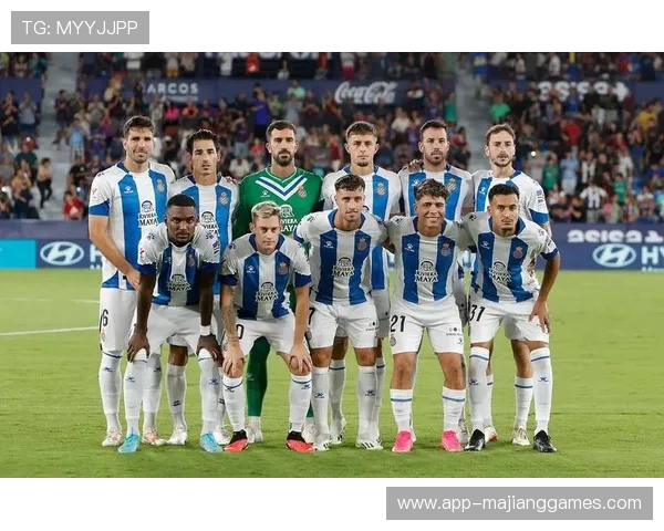 比利亚雷亚尔2-0战胜西班牙人,保级关键战全取三分